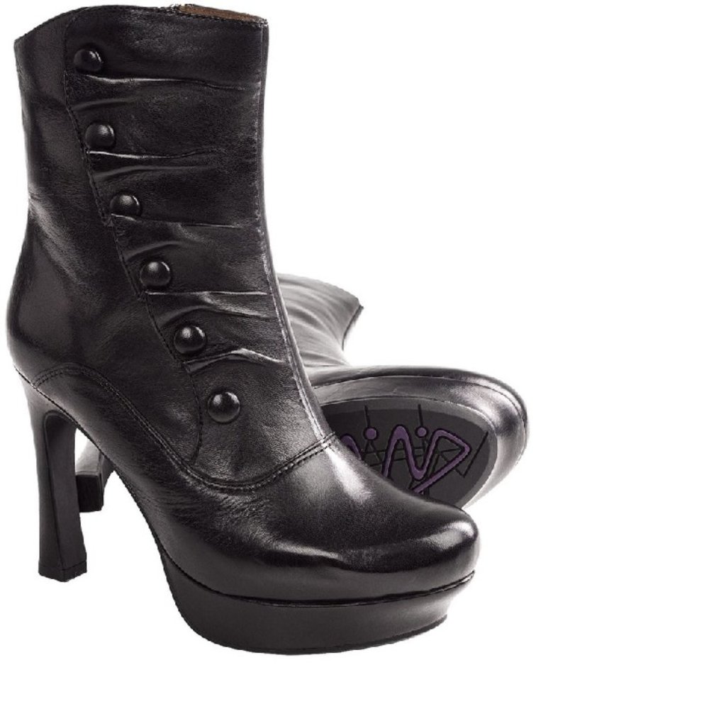 Ferrara Black Boots size 6B